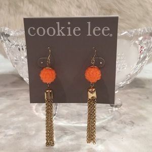 Cookie Lee wire earrings